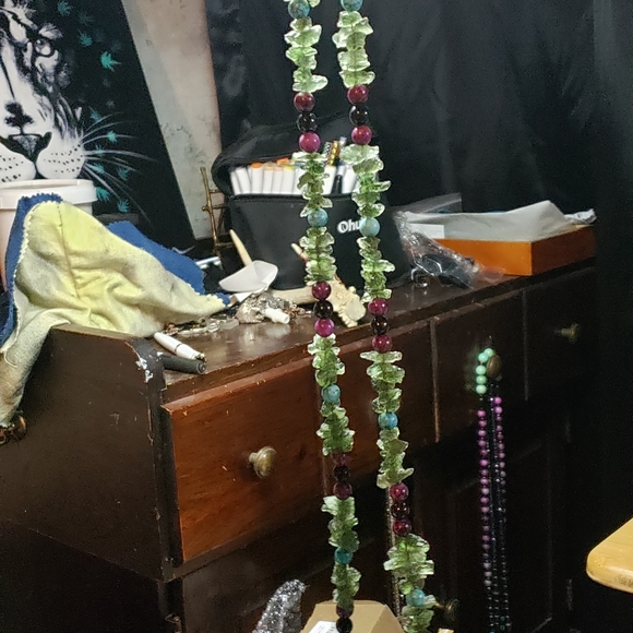 Rough Moldavite necklace - Picture 3 of 3